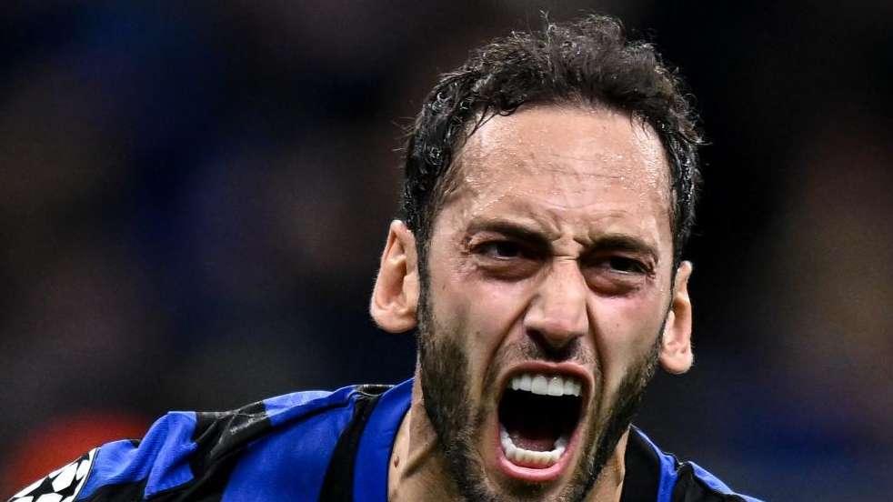 Corsera - Calhanoglu andrebbe al Galatasaray senza esitazioni, ma c'è un intoppo. Occhio al derby di mercato in difesa