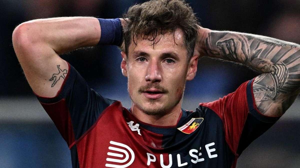 Pinamonti saluta Gilardino: "In pochi mesi mi hai trasmesso tanto. Un grazie non basterà mai"