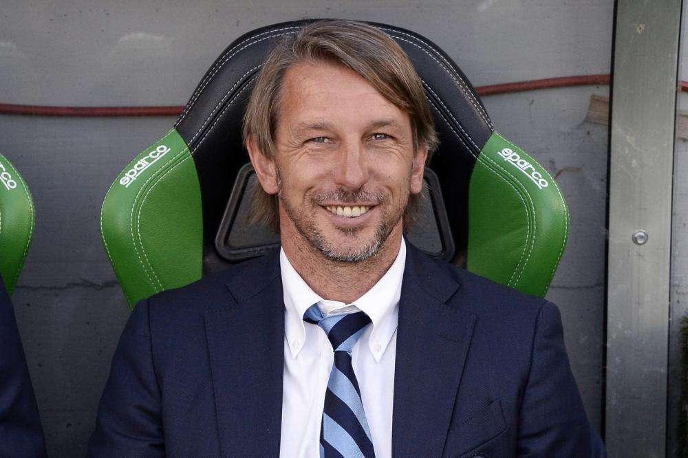Vecchi applaude Puscas: "Vedo che non hai perso l'abitudine di fare gol al Milan..."