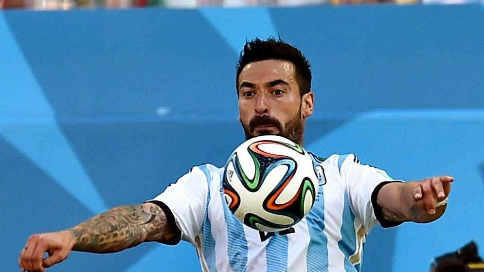 Sky - Lavezzi, il PSG deve prendere posizione. L'Inter...