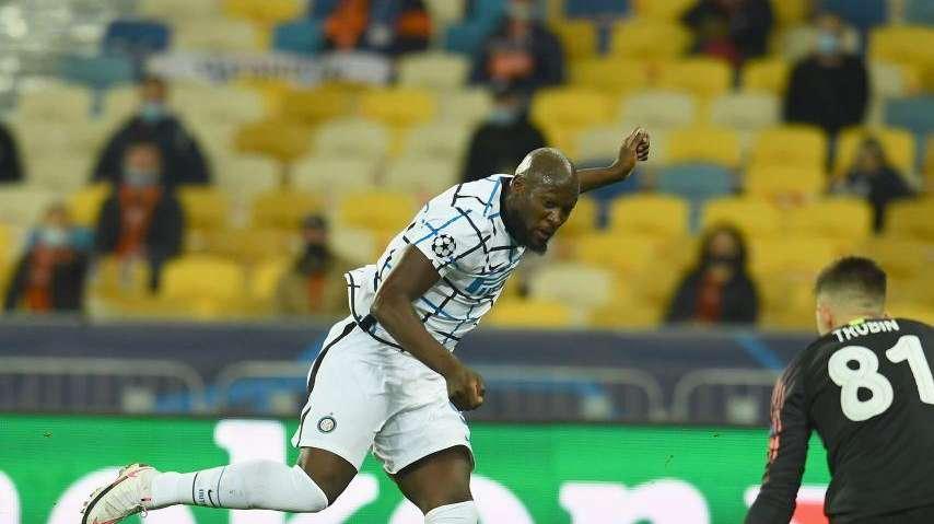 Trubin allontana le voci di mercato: "Inter e Milan? Non ho tempo di pensarci"