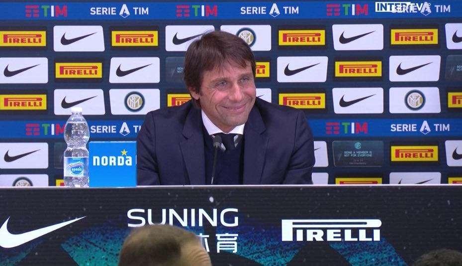 Conte in conferenza: "Guai a chi tocca i miei ragazzi. Siamo questi, contro il Barcellona aiutiamo l'Inter"