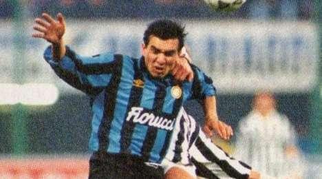 VIDEO - Le partite del giorno - Sosa, tris di cannonate al Parma. Un lampo di Medel piega la Roma