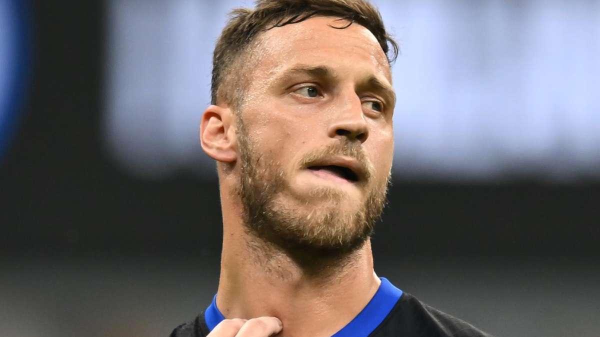 TS - Frattesi-Arnautovic, reazioni opposte alle occasioni. L'austriaco rischia di scendere nelle gerarchie