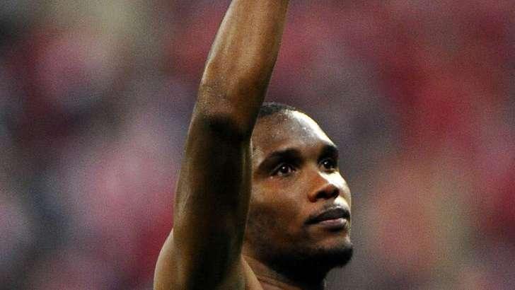 Eto'o si tocca la gamba, ma niente di grave