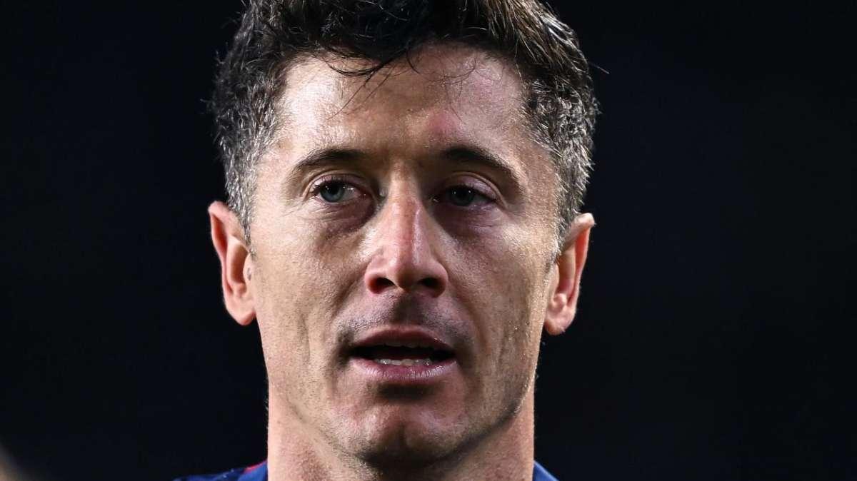 Infortunio Lewandowski, sicuro il forfait per il primo round di Champions. Speranze per il ritorno ma...
