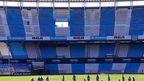 Lautaro Martinez, mal di stomaco superato. Il tecnico Coudet: " Sta bene, è pronto per giocare"