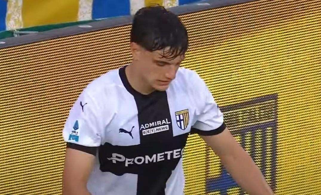 Gazzetta di Parma - Aspettando novità sul futuro, Leoni si presenta alle visite mediche col Parma