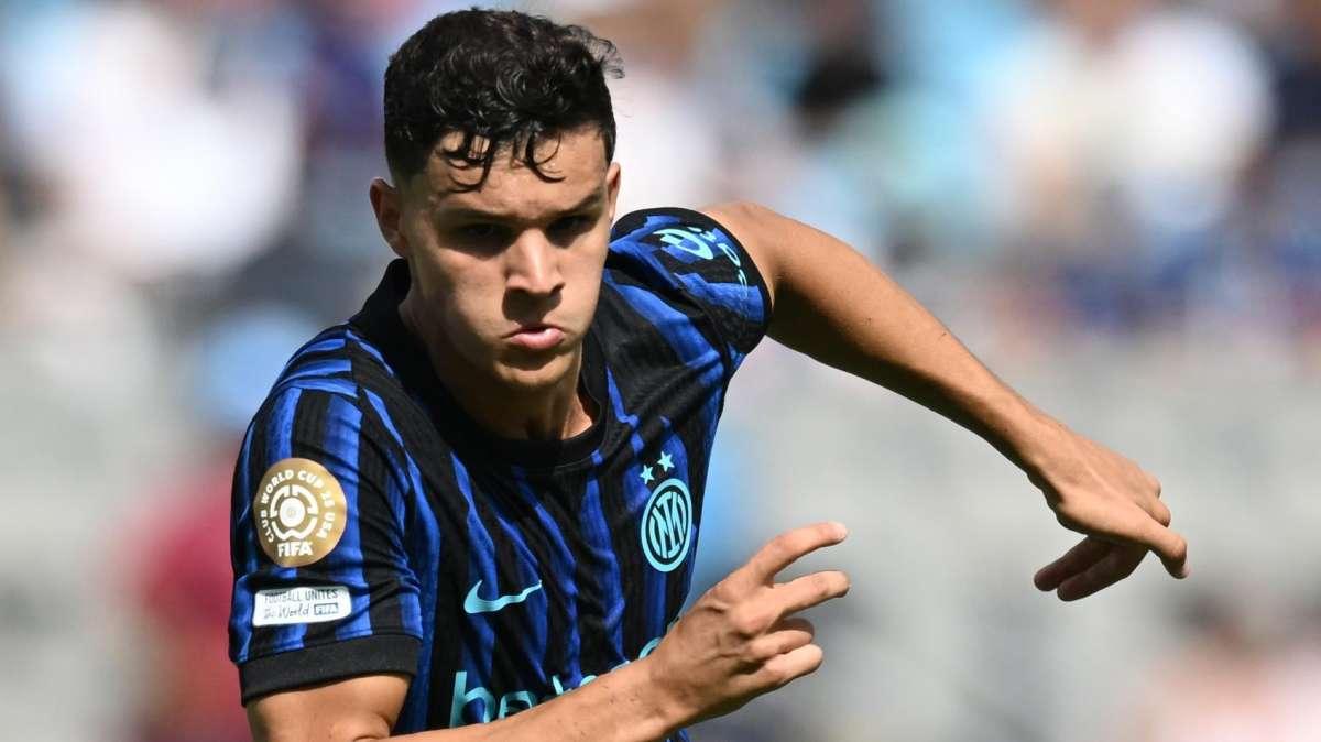Valentin Carboni-Genoa, ieri incontro significativo. Inter al momento fuori dalla corsa per Rios: il motivo