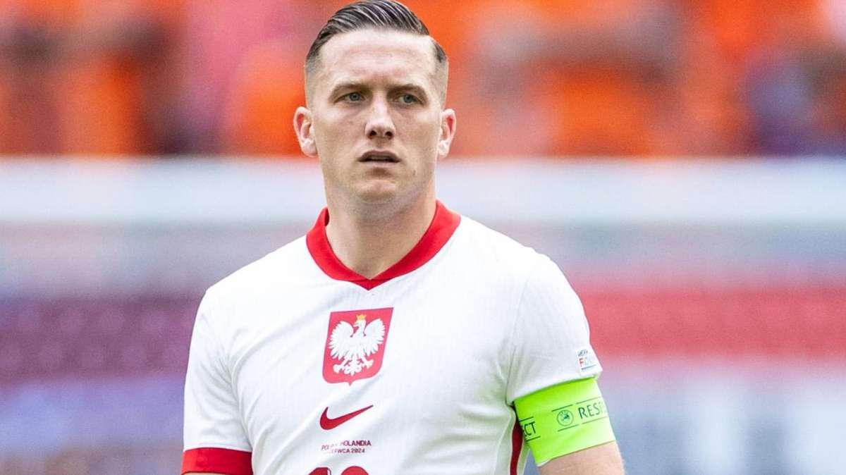 Polonia, Zielinski punta il club dei giocatori con 100 presenze: con i Paesi Bassi può andare in tripla cifra 