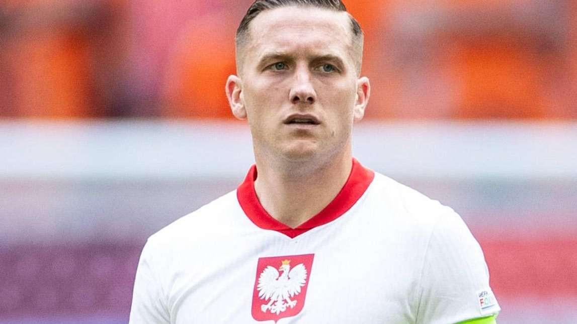 Dalle parole al campo, Zielinski capitano in Polonia-Scozia: Probierz lo schiera da mezzala 