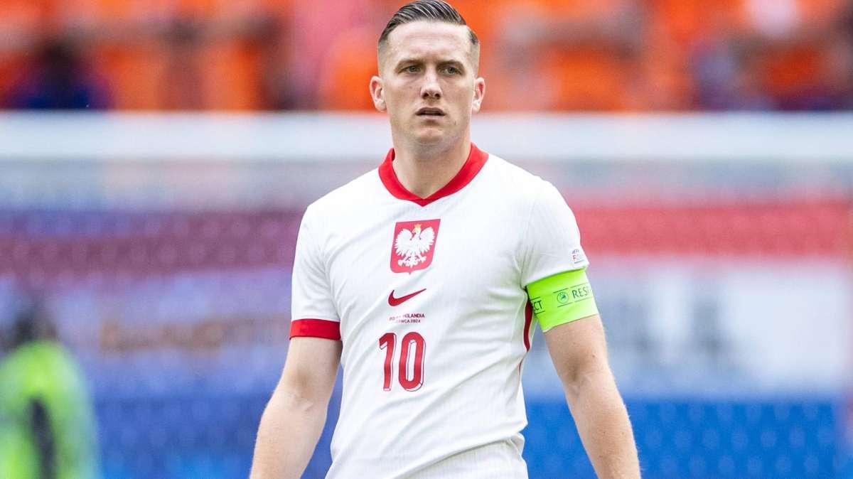 La Polonia sfida Portogallo e Scozia: Zielinski nella lista dei convocati del ct Probierz