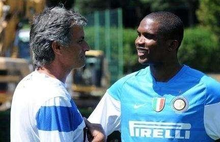 Il bomber si presenta: "Sono Samuel Eto'o, non ho bisogno di paragoni"