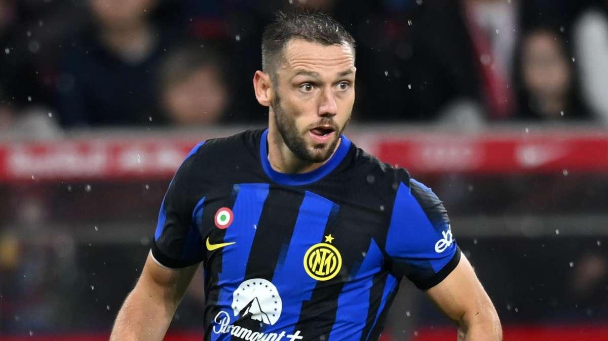 De Vrij aspetta il Torino: contro i granata il primo gol dell'olandese con l'Inter