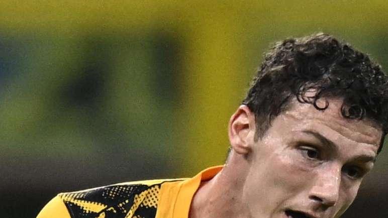 Tremoulinas: "Pavard è titolare nell'Inter, credo sia logico che Deschamps lo convochi"