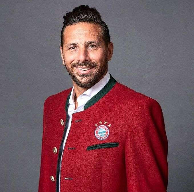 Claudio Pizarro ambasciatore del Bayern Monaco: "Club che ho amato da piccolo, come l'Inter"