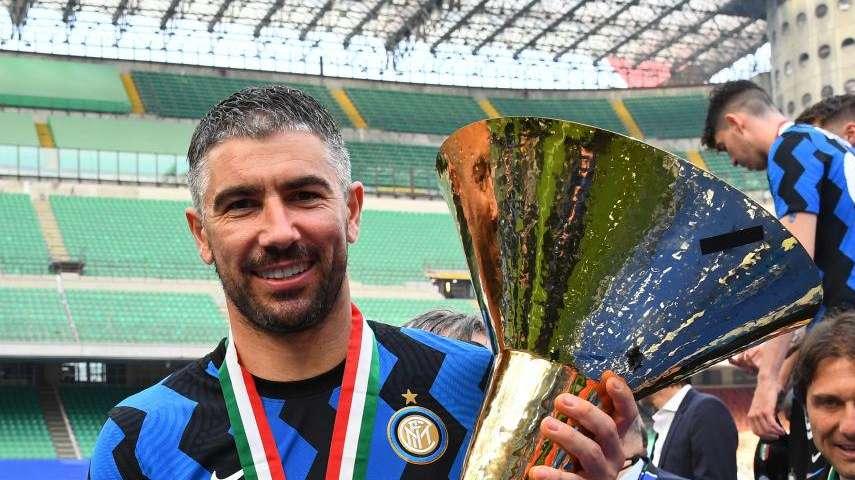 Sky - D'Ambrosio, Kolarov, Ranocchia e Young: il club chiede loro di aspettare la valutazione di Simone Inzaghi