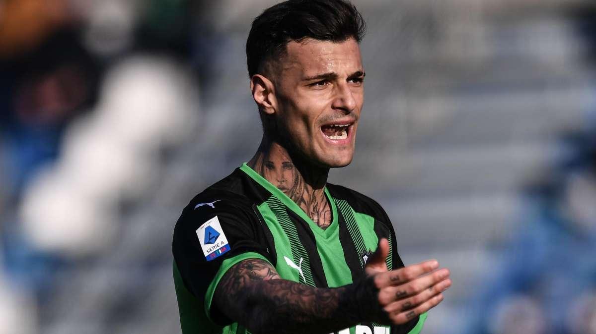 Sassuolo, Dionisi 'ridimensiona' Scamacca: "Non merita i titoli che gli sono concessi. Doveva fare meglio"