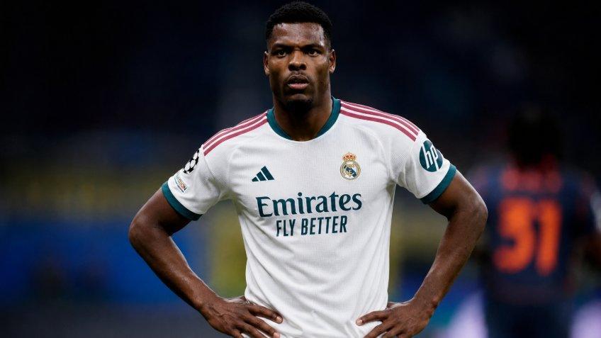 Oggi può essere il giorno di Dumfries al Real Madrid