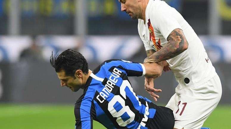 Candreva ancora ko: il dolore alla schiena resta, ma Conte spera per la "finale" contro il Barça
