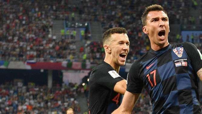 La Croazia passa ai rigori: Perisic e Brozovic volano ai quarti contro la Russia