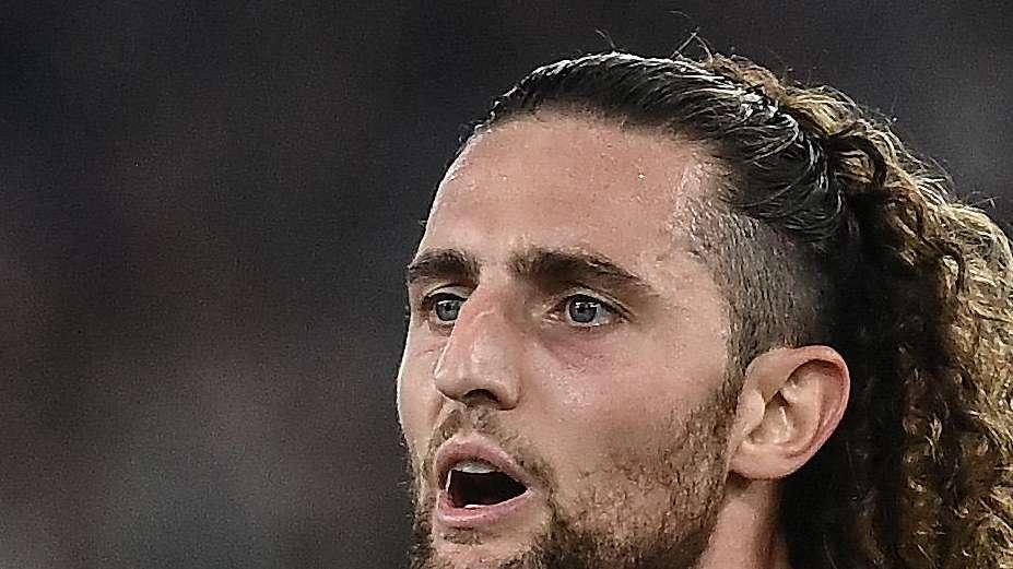 Inter, i bookies suggeriscono un nuovo colpo a zero: lavagne aperte per Rabiot. Si gioca anche su Chiesa
