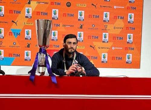 Fiorentina Primavera, Aquilani in conferenza: "Grande rapporto con Chivu, avrà un futuro roseo da allenatore"