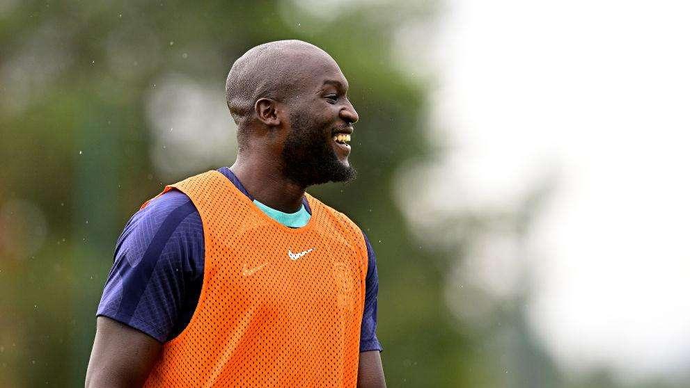 Verso Barça-Inter - Seduta mattutina ad Appiano: Lukaku si allena con il pallone, lavoro a parte per Correa