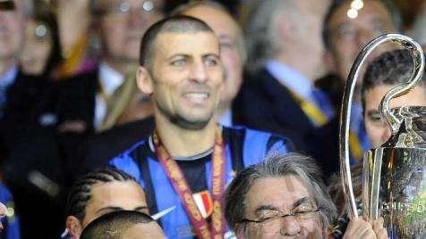 Tutti i segreti di Moratti: "Iniesta e Messi, acquisti mancati. Che dualismo tra Ibra e Cambiasso. Sneijder consigliato da un barista"