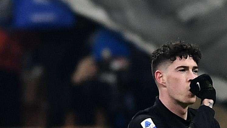 Bastoni, messaggio su Instagram per annunciare le prossime nozze con Camilla