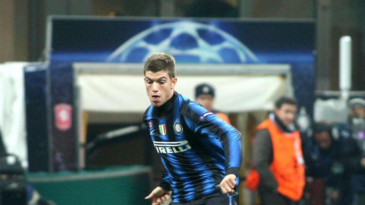 Repubblica says: "Santon on loan to Fiorentina"