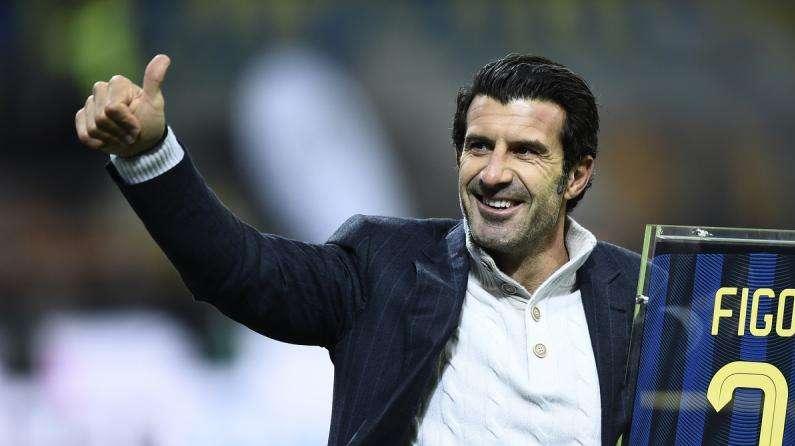 Dall'Inter auguri social anche a Luis Figo per i 45 anni: "Eleganza, tecnica, carisma e personalità"