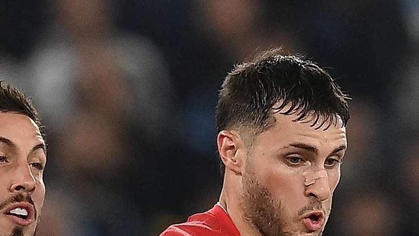 Santiago Gimenez ieri spettatore di Milan-Inter: "Il derby è una 'locura'"
