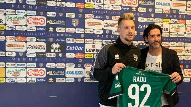 UFFICIALE - Parma, rinnovati fino al 31/8 i contratti di Radu e Karamoh