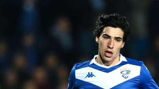 Tonali: "Inter e altre big su di me, ora non mi importa. Se valgo 300 milioni? Sono sereno"