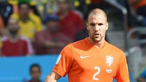 Inter, per la difesa spunta il nome di Vlaar: le ultime 