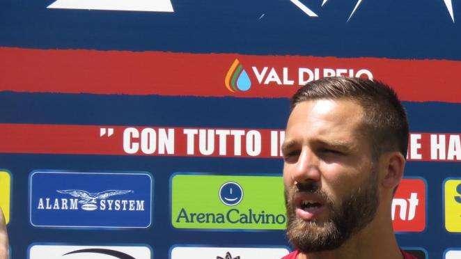Pavoletti: "Barella è un amico, Nainggolan un campione: il gol all'Inter è stato una soddisfazione per lui"