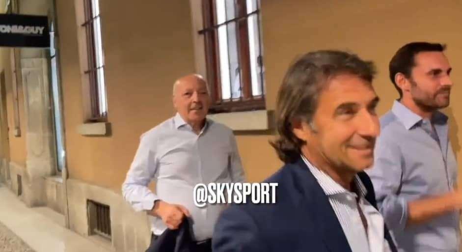 VIDEO - Inter-Sassuolo, cena conclusa: sorrisi all'uscita, Pinamonti più vicino ai neroverdi?