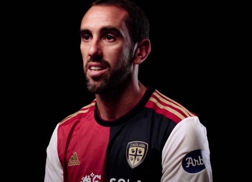 Cagliari, Godin: "Giulini ha fatto uno sforzo importante per portarmi qui, voglio ripagarlo. L'obiettivo è il Mondiale"