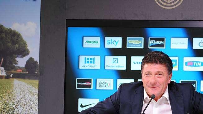 Mazzarri: "Kovacic? Chi merita gioca. Icardi e Cambiasso centrale..."