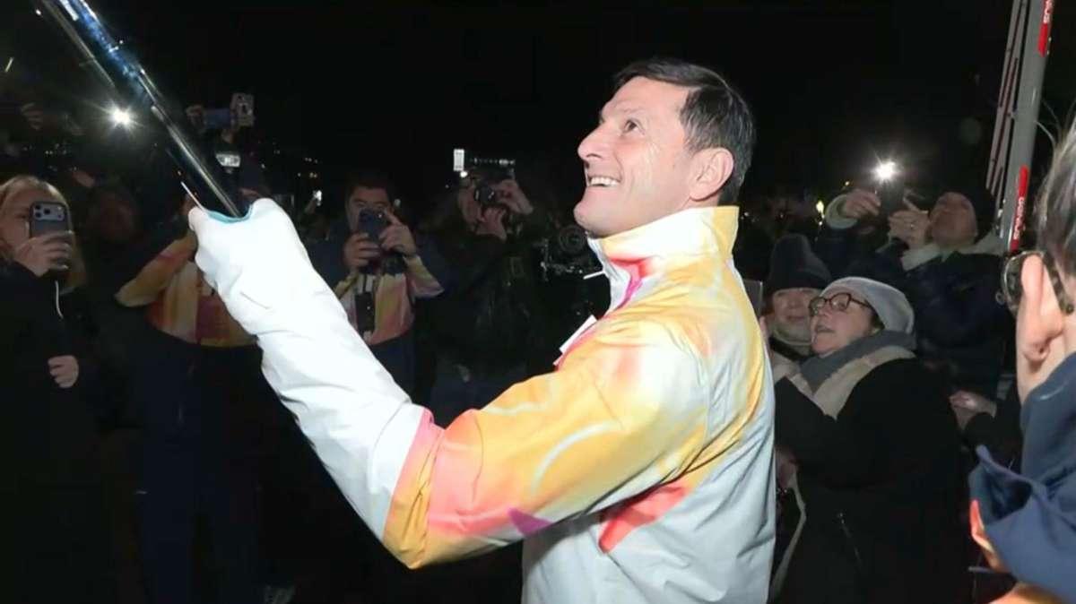 Zanetti tedoforo di Milano Cortina 2026: "Un onore vedere la fiamma nelle mani di un interista"