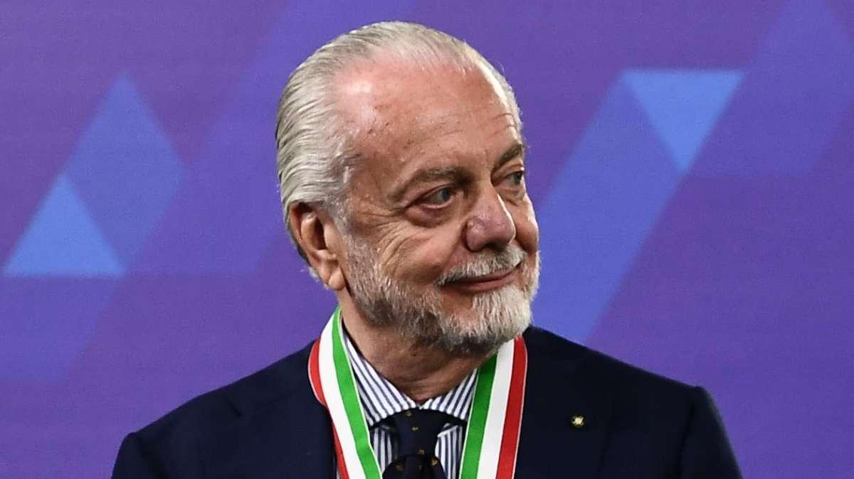 Napoli, De Laurentiis: "Milan abbordabilissimo, sconcertato dal 4-0. Poi in Champions è uscito con l'Inter"