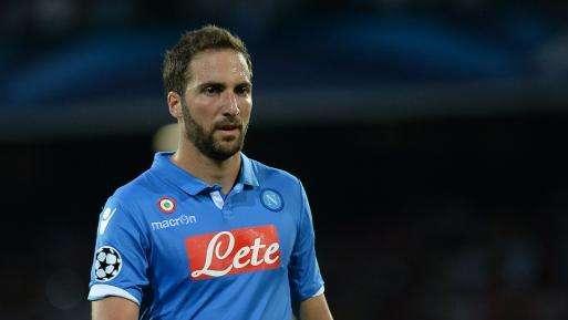 Qui Napoli - Higuain in panchina, Rafa lancia Michu?