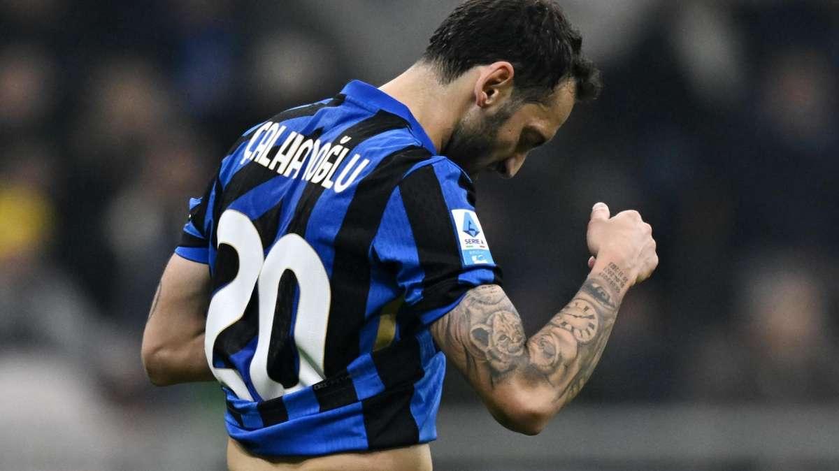 La Turchia si allena in vista del Montenegro: gli ultimi aggiornamenti sulle condizioni di Calhanoglu