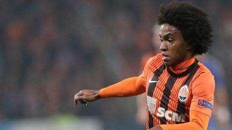 Willian avverte l'Inter: "Aspetto offerte dalle big"