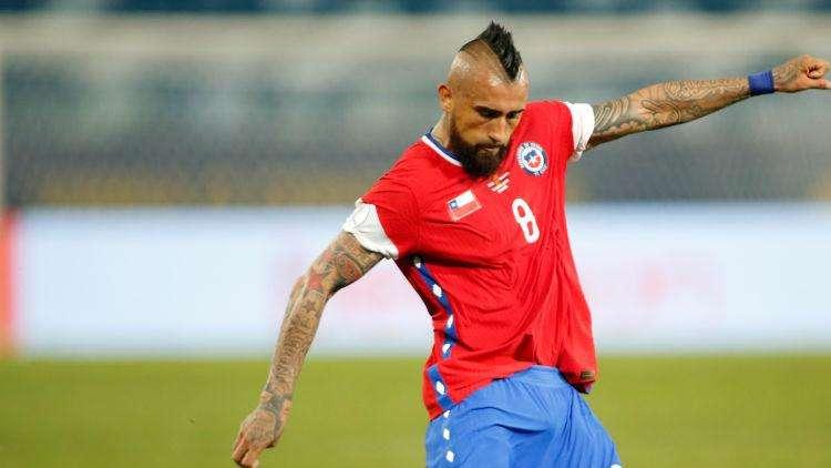 Dorival Junior: "Vidal al Flamengo? Giocatore completo, non c'è un tecnico che non lo vorrebbe in rosa"
