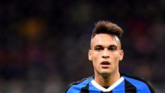 L'ag. di Lautaro assicura: "Non stiamo parlando di un trasferimento o del suo contratto: sta bene all'Inter"