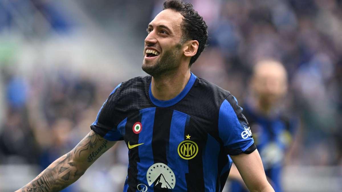 Calhanoglu è nel club dei cinque centrocampisti europei con almeno 13 gol. E contro il Verona ha già colpito 