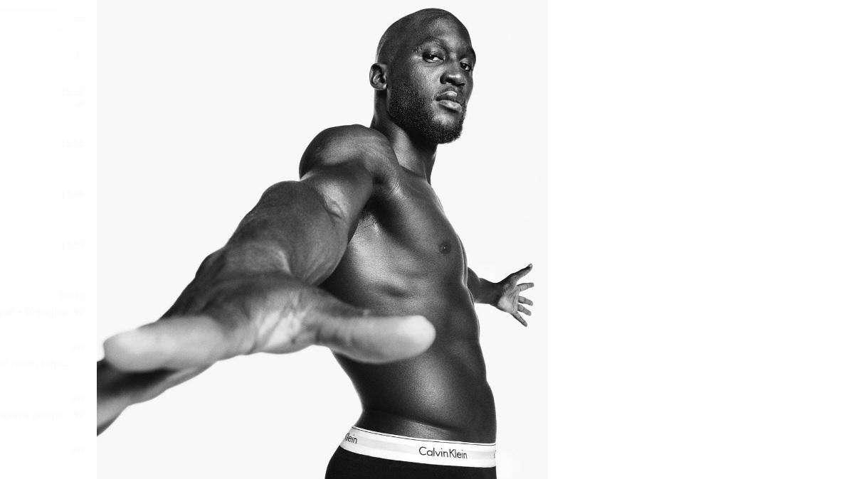 Lukaku diventa modello per Calvin Klein: "Diverso dagli altri"