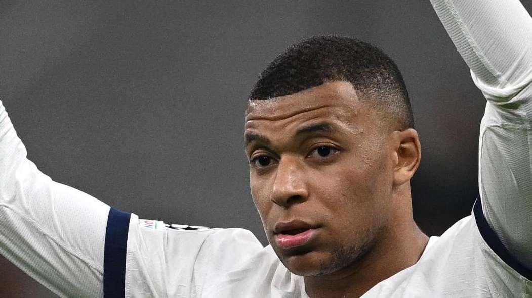 Mbappé-PSG, addio esplosivo: scontro tra l'attaccante e il patron Al-Khelaifi. "I muri tremavano"